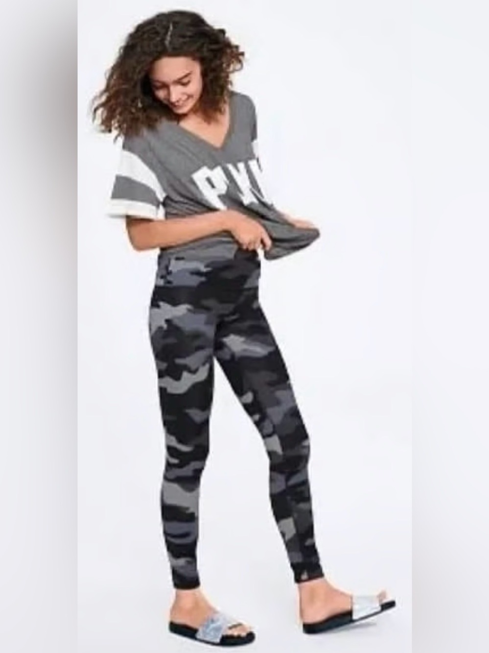PINK Victoria’s Secret Scrunched Seamless Camo Leggings NWOT